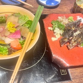 友達と3人で鰹が美味しすぎて発狂してきた！🩷笑