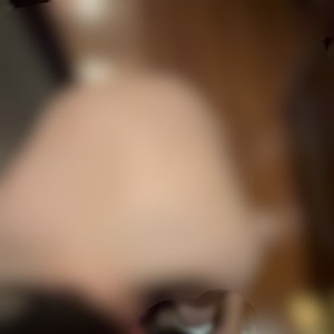 じゃあとりあえず靴脱がせて？奴隷くん🩷🩷🩷