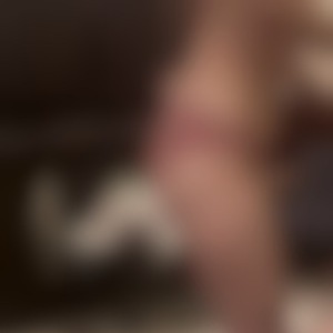 今度は顔も上から蒸れた両足で踏んであげるね🩷