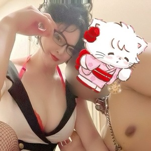 ママの履いてたショーツ被りながらバブ浣腸💕