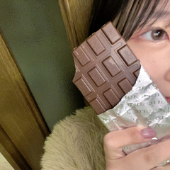 私の一番好きな食べ物！チョコの季節がやって来ましたね(⑉･