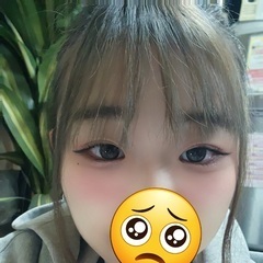 今日も元気よく出勤しました！    今日はポニーテールにして