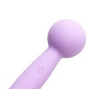 こんばんは    最近、雨が多くて少し憂鬱な愛羅です。