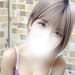 ノヴァです。    意外と笑　おっぱい　あります！