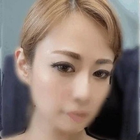 光り輝く