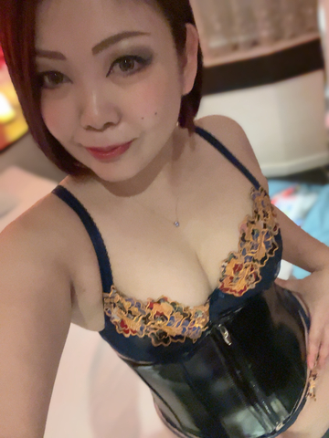 フィストって
