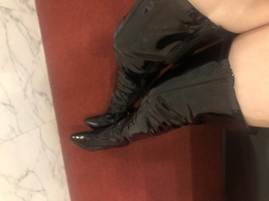 新品のブーツ