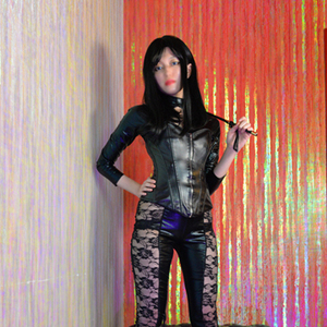 長身でフレッシュな若手ドミナが本日デビュー！