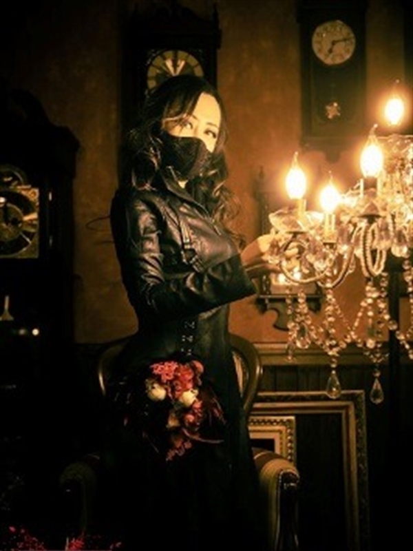 篁(タカムラ)ルイ女王様さん