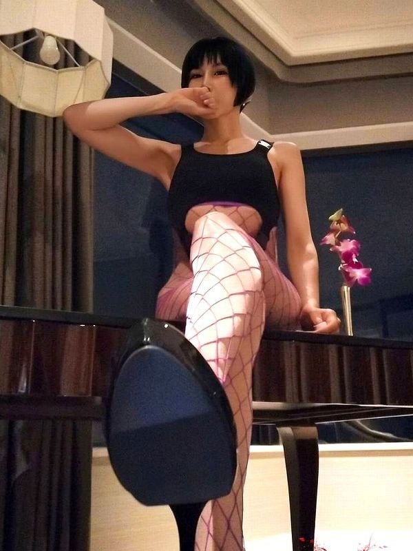 アルム女王様