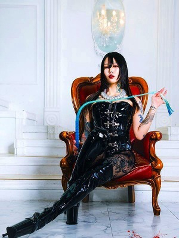 凰花女王様