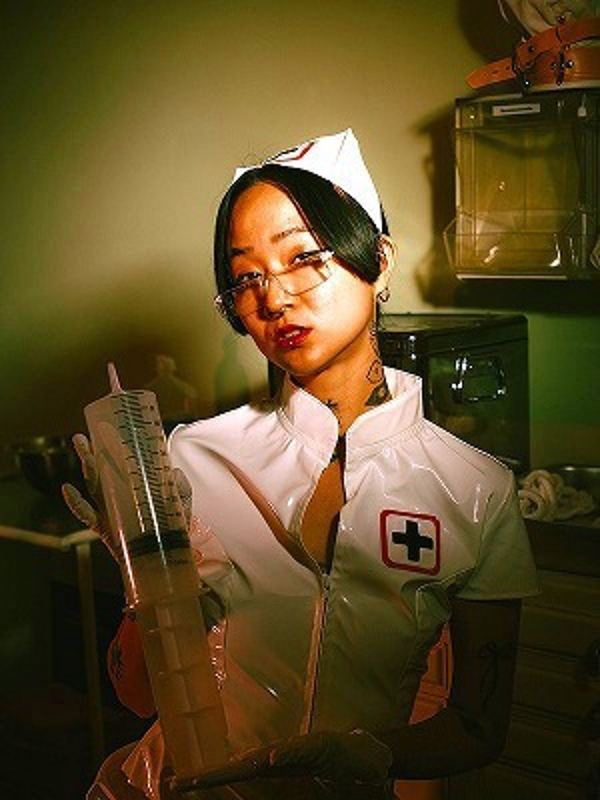 琴女王様(25)