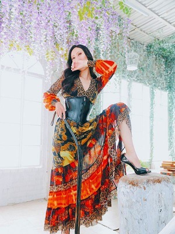 響(ヒビキ)女王様(25)