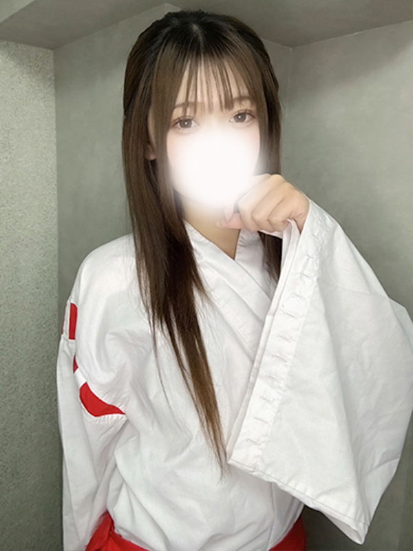 マナ(18)