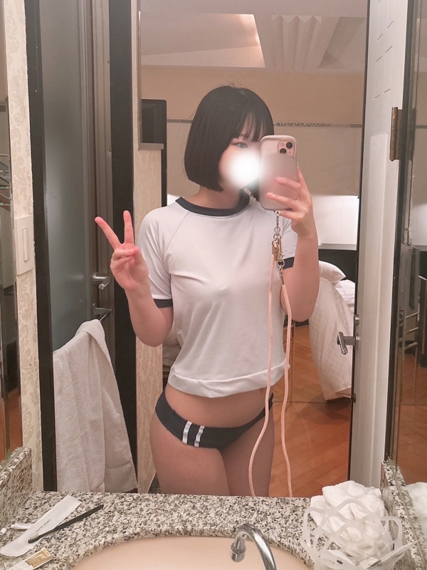 マオ(22)