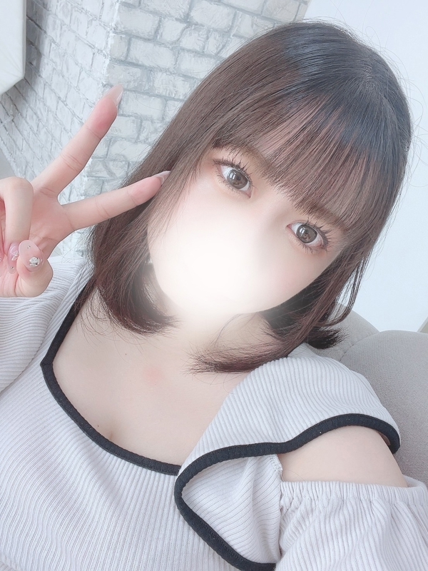 カリナ(21)