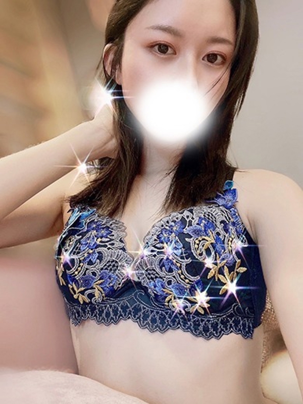 セナ(22)