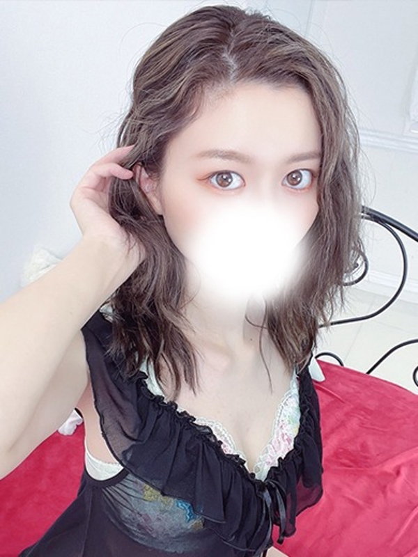 セナ(22)
