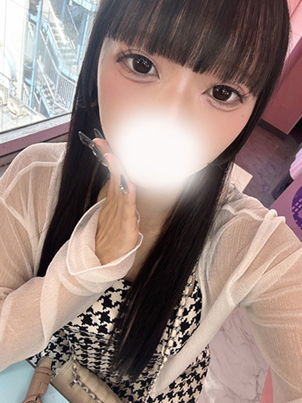 エマ(20)