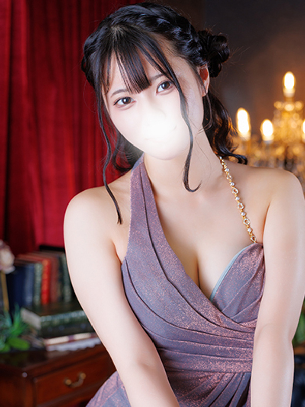 ユイナ(18)