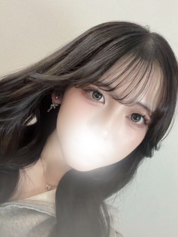 メイ(18)