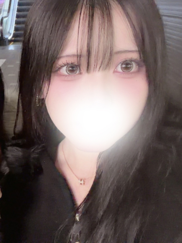 メイ(18)