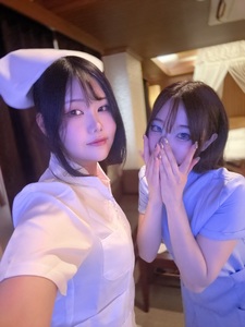 2人のナースに