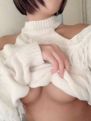 宇野 芹那(27)