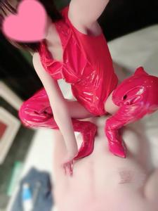 赤は興奮する色なのかも