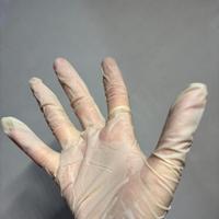 ラテックス手袋で保湿