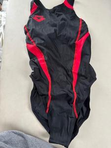 おにゅーの競泳水着