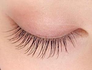 おはおはサイコパス睫毛ろろ〜