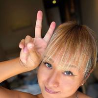 今まで人生で一度も口に入ったことがない感触、匂い...