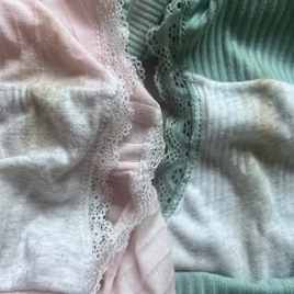 前洗ってたパンツがいい感じで汚れてきた🩷🩷