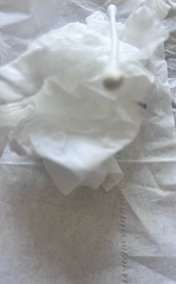 綿棒の先に付いてる黄色いもの🩷（＾ν＾）🩷