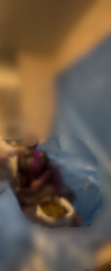 今度は首まで塗り塗りしてあげるね〜🩷🩷🩷