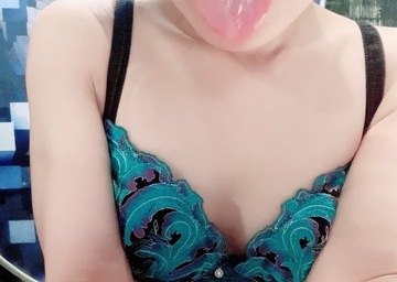 女装とメイクされて、顔舐め回されてベチョベチョにされて興奮し