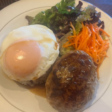 ハンバーグ食べてきた！🩷🩷🩷