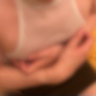 なんで乳首隠してるの？唾液かけただけなのに🩷