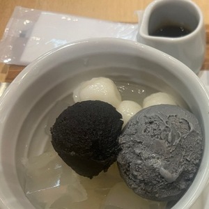 久しぶりに黒胡麻アイス🩷🩷🩷