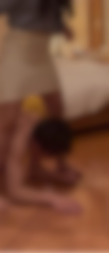 股の間ちゃんと潜り抜けてね🩷🩷🩷