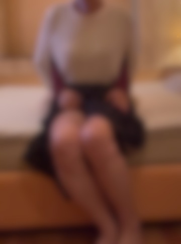あ、やらしい足見えちゃったね🩷🩷🩷