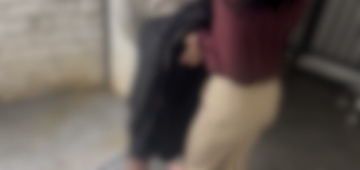 ゆっくりスカート上げられちゃってるね🩷🩷🩷