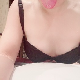 全身の臭い匂い、臭いおならに顔舐め乳首責めされたい