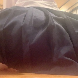 色んな体勢でおならが出てくるところを見て嗅いで興奮したい