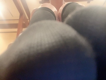 臭い全身の臭い、臭い足と臭い唾液で汚されて興奮したい