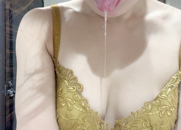 足とおならでいじめられて、顔騎と顔べちゃで興奮し続けたい
