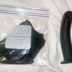 全身の臭い匂い、大量聖水で汚され、ディルド顔騎で興奮したい