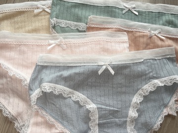 新しくまた臭く汚れるパンツ買ったよ〜(^∇^)🩷