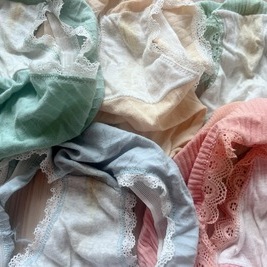 汚れたパンツがもう残り5枚になってた(￣∇￣)